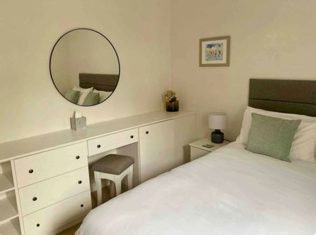 2 Bed Flat, Hillpark Court, EH4 - Photo 5