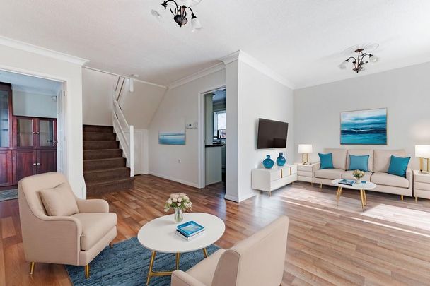 3 bedroom semi-detached house to rent - Photo 1