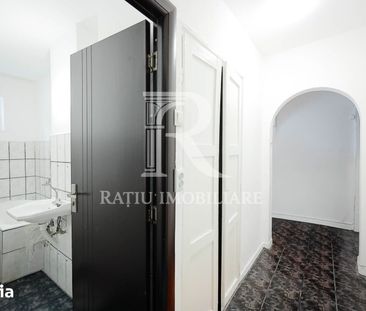 De inchiriat | Apartament cu 2 camere | Rogerius | Oradea - Fotografie 2