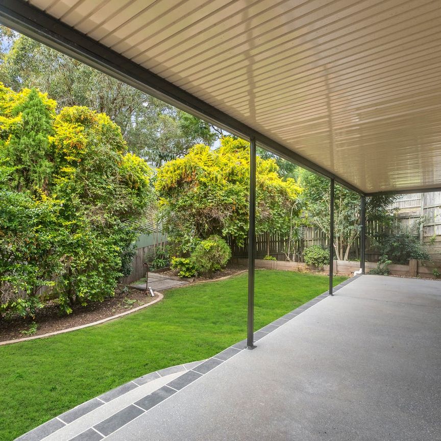 Large Family Home - Photo 1