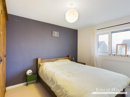 3 bedroom semi-detached house to rent - Photo 5