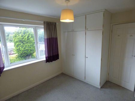 3 bedroom semi-detached house to rent - Photo 3