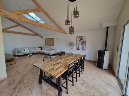 Location Maison 5 pièces 190m² ANGERS 49100 - Photo 2