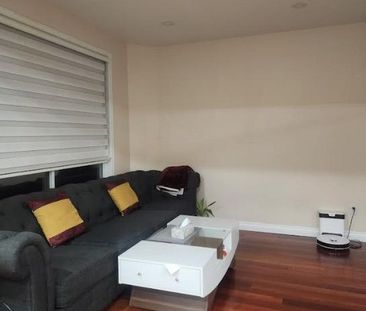 For Lease - 301 Rossmore Court, London South, Ontario - Photo 2