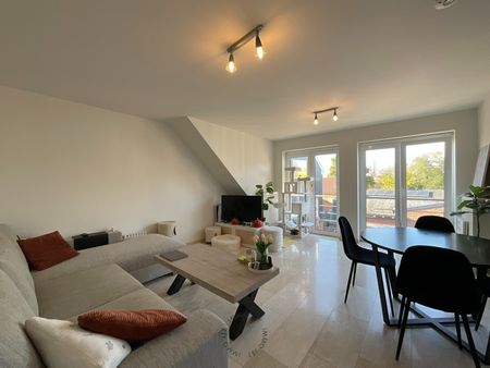 Mooi appartement in centrum Beveren met twee slaapkamers en balkon - Foto 5