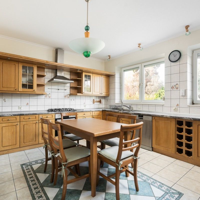 Dom z ogrodem na Kabatach - Zdjęcie 1