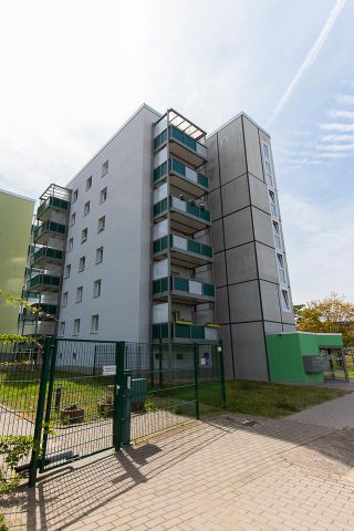 Wir sanieren für Sie! Moderne 2-Raum-Wohnung mit Aufzug und großzügigem Balkon. - Photo 3