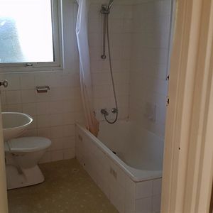 Charming Two-Bedroom Unit in Kilkenny - Photo 3