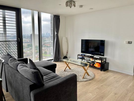 2 Bed Flat, Stratosphere Tower, E15 - Photo 1
