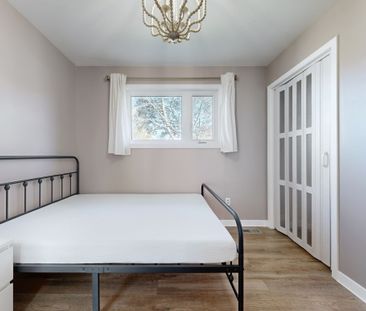 For Lease - 142 Patterson Road Unit# Main Floor, Barrie, Ontario - Photo 3