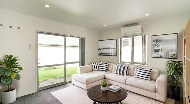 Modern Comfort & Family Living - Photo 1