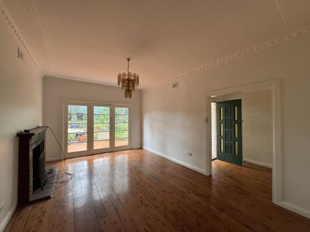 122 High Street, Penrith - Photo 3