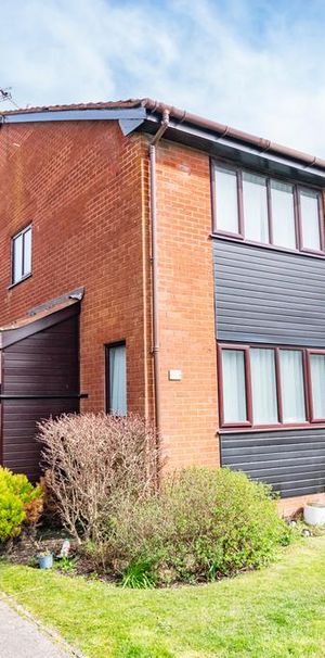 1 bedroom mews to rent - Photo 1