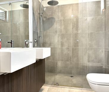 Exceptional Quality in the Heart of Kilsyth - Photo 5