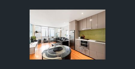 FURNISHED EXECUTIVE STYLE ONE BEDROOM APARTMENT WITH 2 CARSPACES - Photo 3