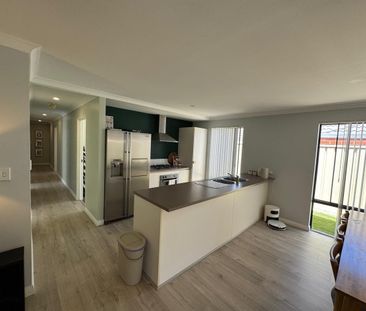 Sinagra House for Lease: 3-Bed, 2-Bath, Outdoor Entertains, $710/week - Photo 5