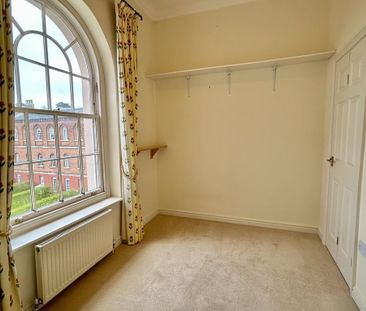 3 bedroom apartment to rent - Photo 2