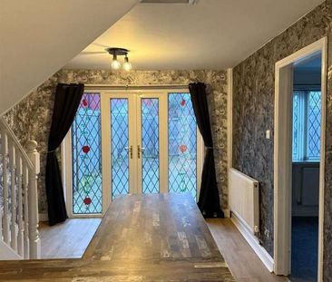 Swinderby Garth, Bransholme, HU7 - Photo 1