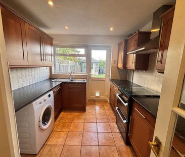 3 bedroom terraced house to rent - Photo 4