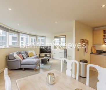 2 Bedroom flat to rent in Townmead Road, Imperial Wharf, SW6 - Photo 4