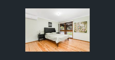 Single Level Residence In Prime Location! - Photo 5