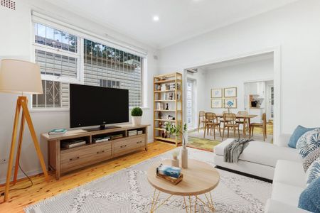 Conveniently Situated, Sun-Kissed and Spacious Two Bedroom Family Home, Only Moments to Cafes and Transport - Photo 3