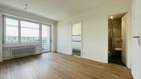 Neuwertige 2,5-Zimmerwohnung mit Balkon und Keller direkt am Bahnhof (1053) - Photo 3
