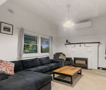 Claifornian Bungalow in the Golden Triangle - Photo 6