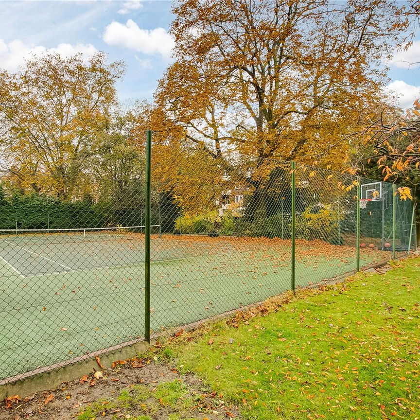 Norland Square Mansions, Holland Park, W11, London - Photo 1