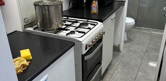 Room in a Shared House, Oscott Road, B42 - Photo 2