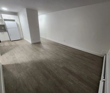 Rosario Apartments — 1 Bedroom - Photo 2