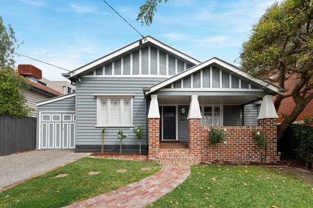 5 Lyon Street, Essendon VIC 3040 - Photo 2