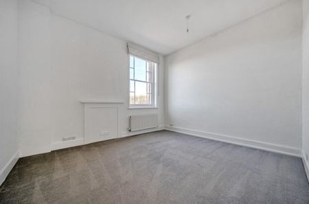 4 bedroom detached house to rent - Photo 3