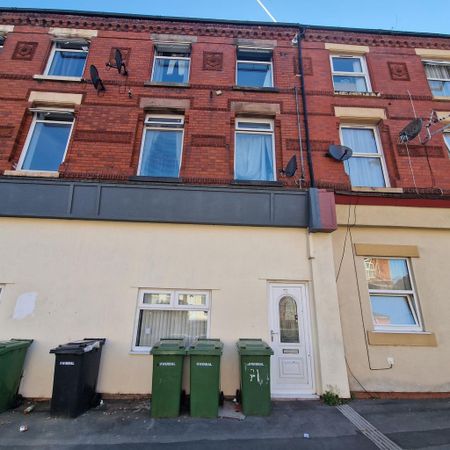 2 bedroom apartment to rent - Photo 2