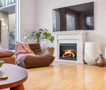 Stylish Beachfront Apartment – In the Heart of Henley Beach - Photo 4