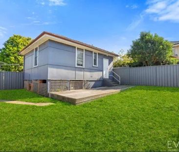 2 Ian St, Lalor Park NSW 2147 - Photo 1