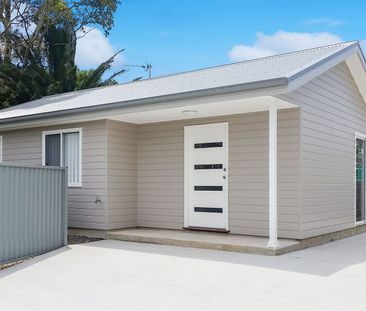 Low-Maintenance 2-Bedroom Granny Flat - Photo 5