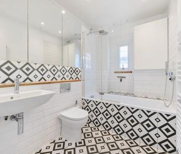 3 bedroom flat to rent - Photo 6