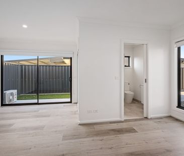 Room 2/5 Kelly Street, Wodonga - Photo 1
