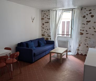 Location Appartement 2 pièces 39m² VILLEFRANCHE SUR MER 06230 - Photo 2