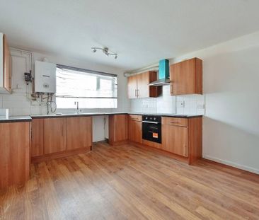 3 bedroom terraced house to rent - Photo 4