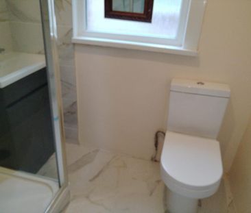 3 bedroom flat to rent - Photo 6