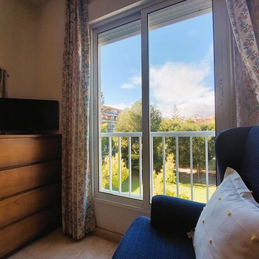 Apartamento 2 dormitorios con piscina al lado del mar - Photo 1