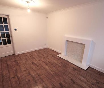 2 bedroom semi-detached house to rent - Photo 6