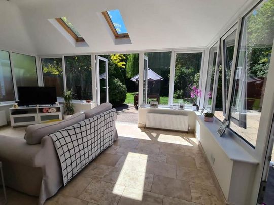 2 bedroom semi-detached bungalow to rent - Photo 1