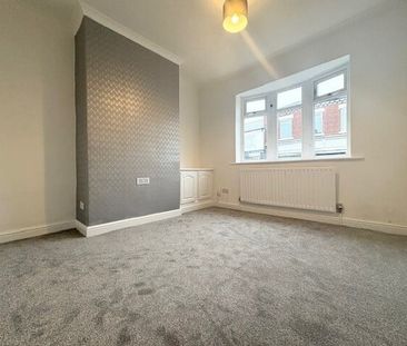Leigh Road, Westhoughton, BL5 - Photo 4