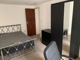 7 Bed - 52 Chestnut Avenue, Hyde Park, Leeds - LS6 1BA - Student - Photo 4