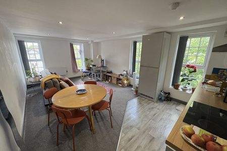 Harrington Close - Photo 2