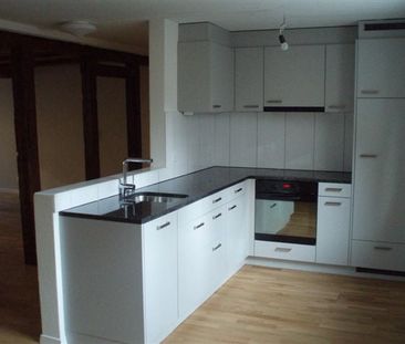 "Sanierte Altbauwohnung für junge Leute im Zentrum" - Photo 2