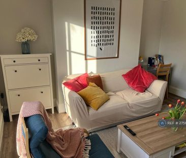 2 bedroom maisonette to rent - Photo 3